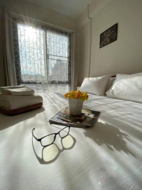 1 min walk to BTS, 3 Bed 3 Bath, Entire House